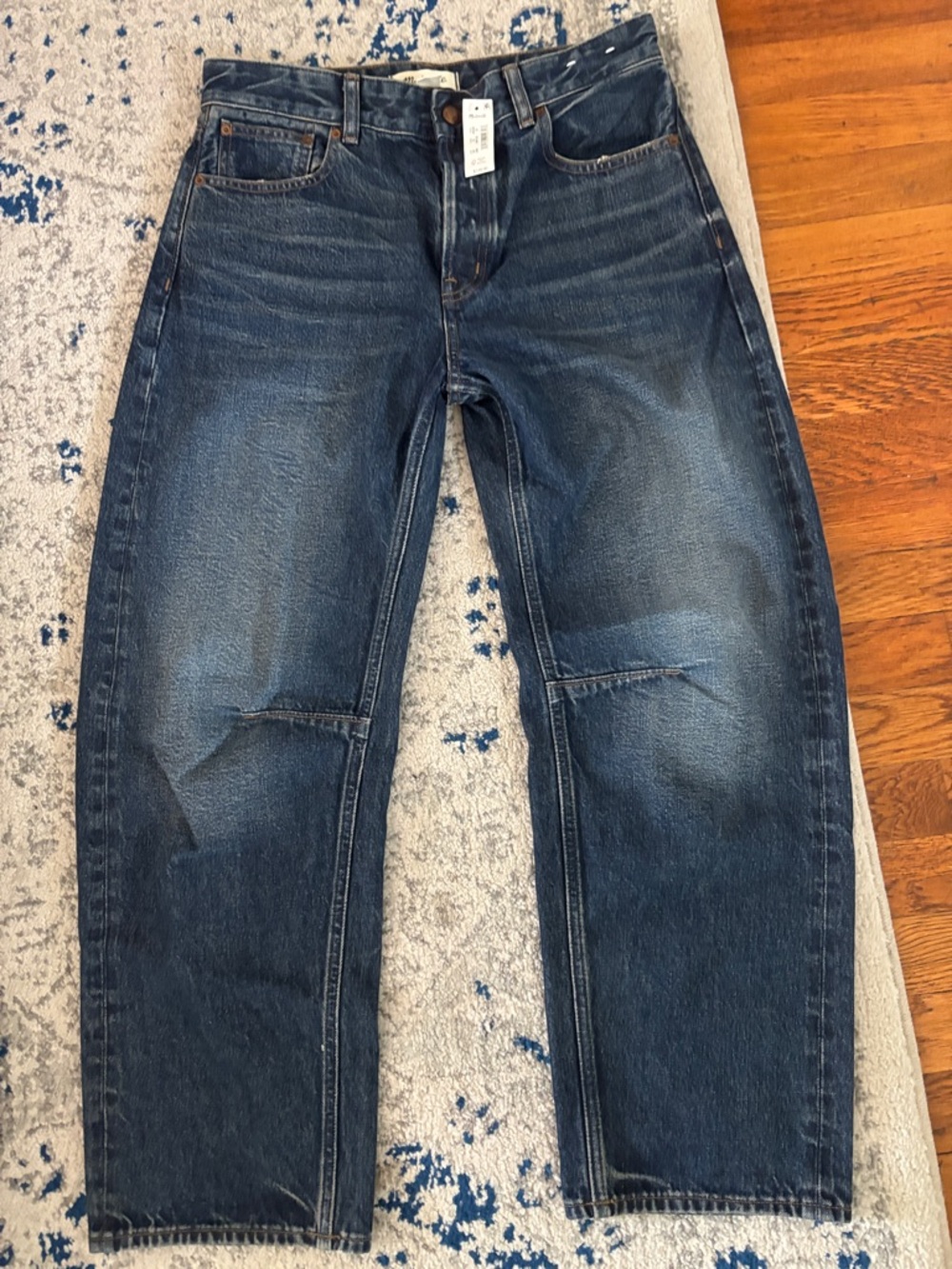 Madewell Darted Barrel Leg Jeans in Danver Wash